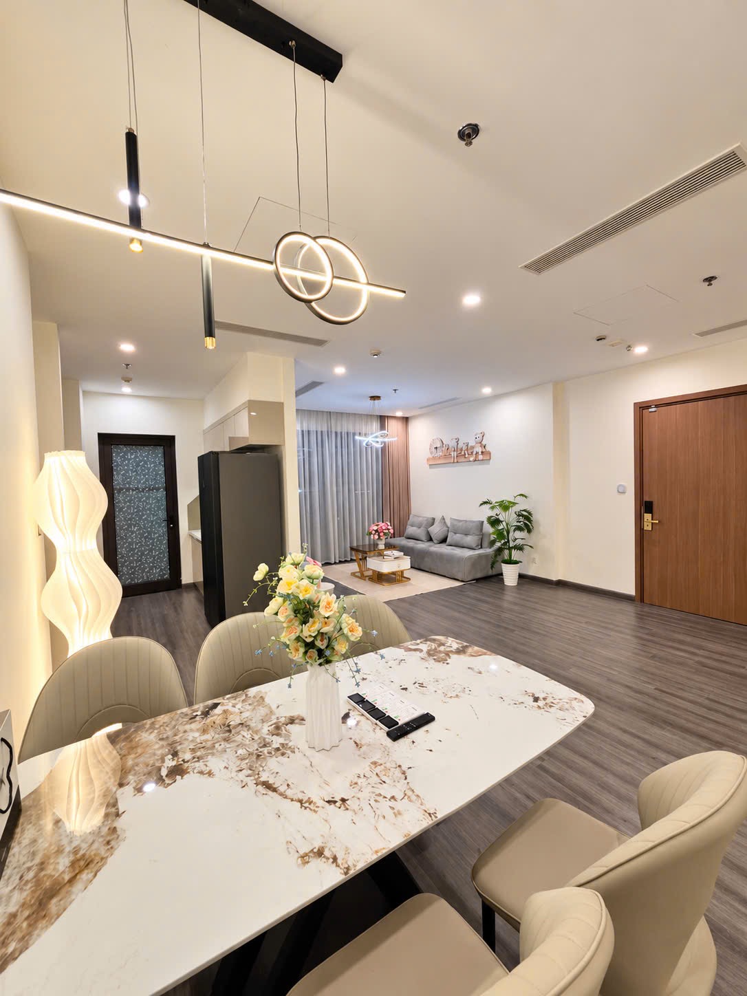 20 triệu/tháng – Cho thuê căn hộ 3PN tòa R1,05 Vinhomes Ocean Park 100m² – đầy đủ nội thất - Ảnh 2